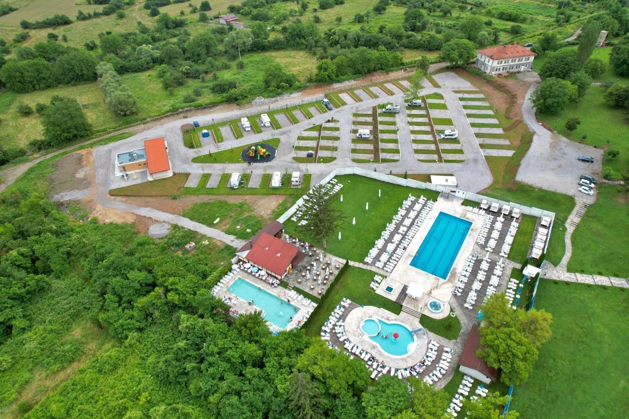 7 Lakes Camping Sapareva Banya Buitenkant foto