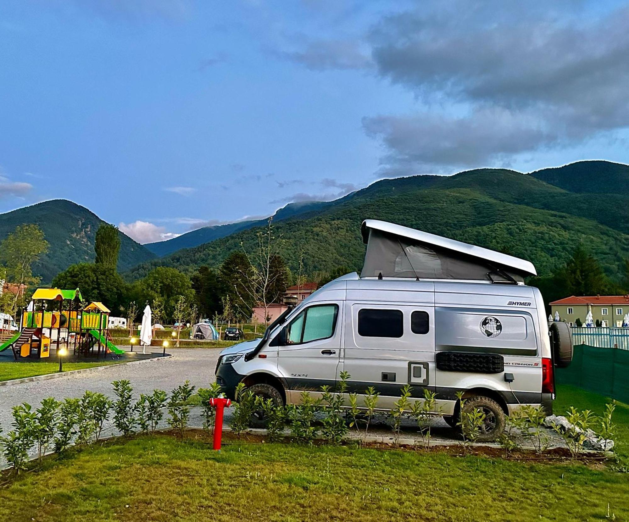 7 Lakes Camping Sapareva Banya Buitenkant foto