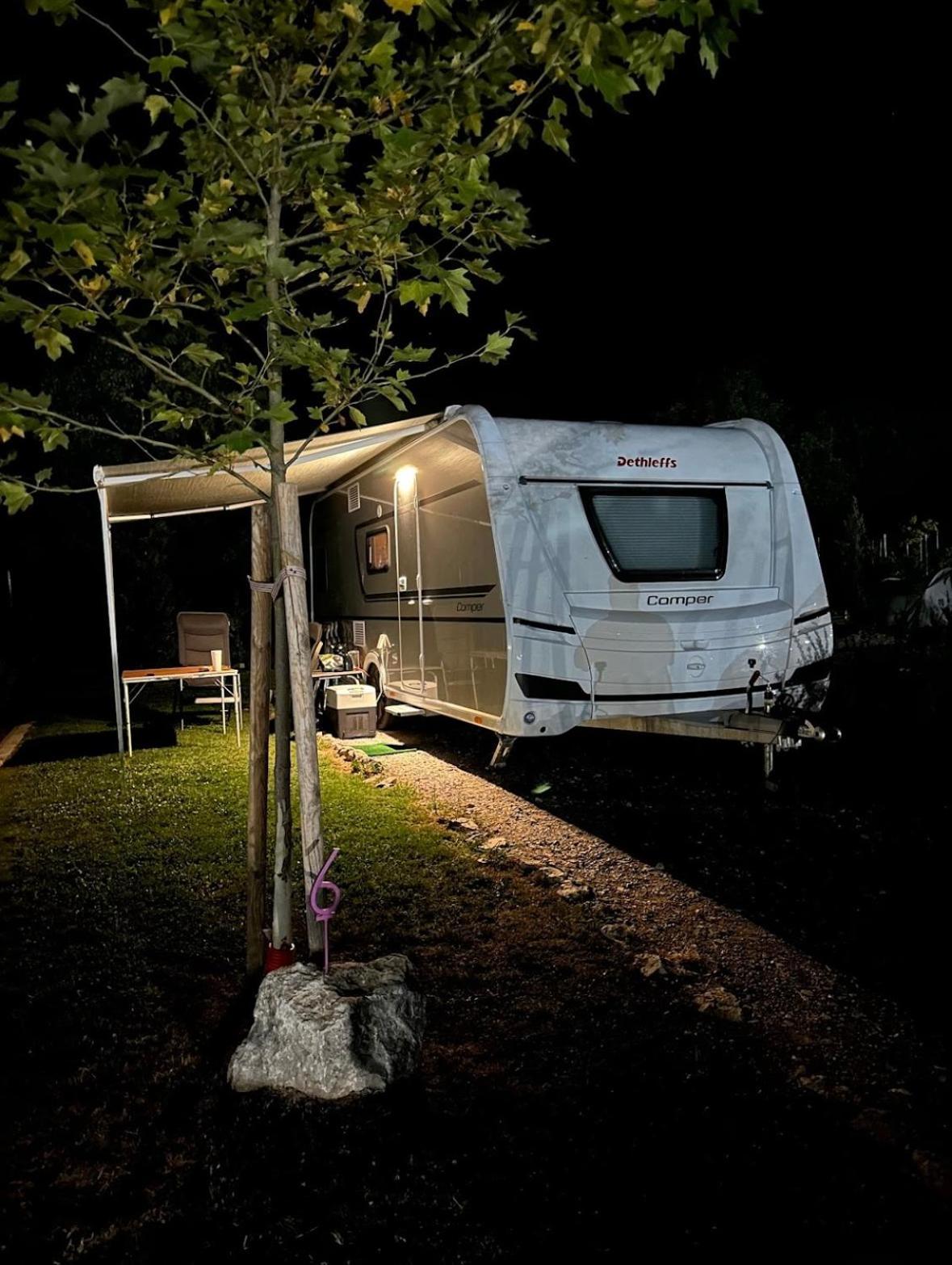 7 Lakes Camping Sapareva Banya Buitenkant foto